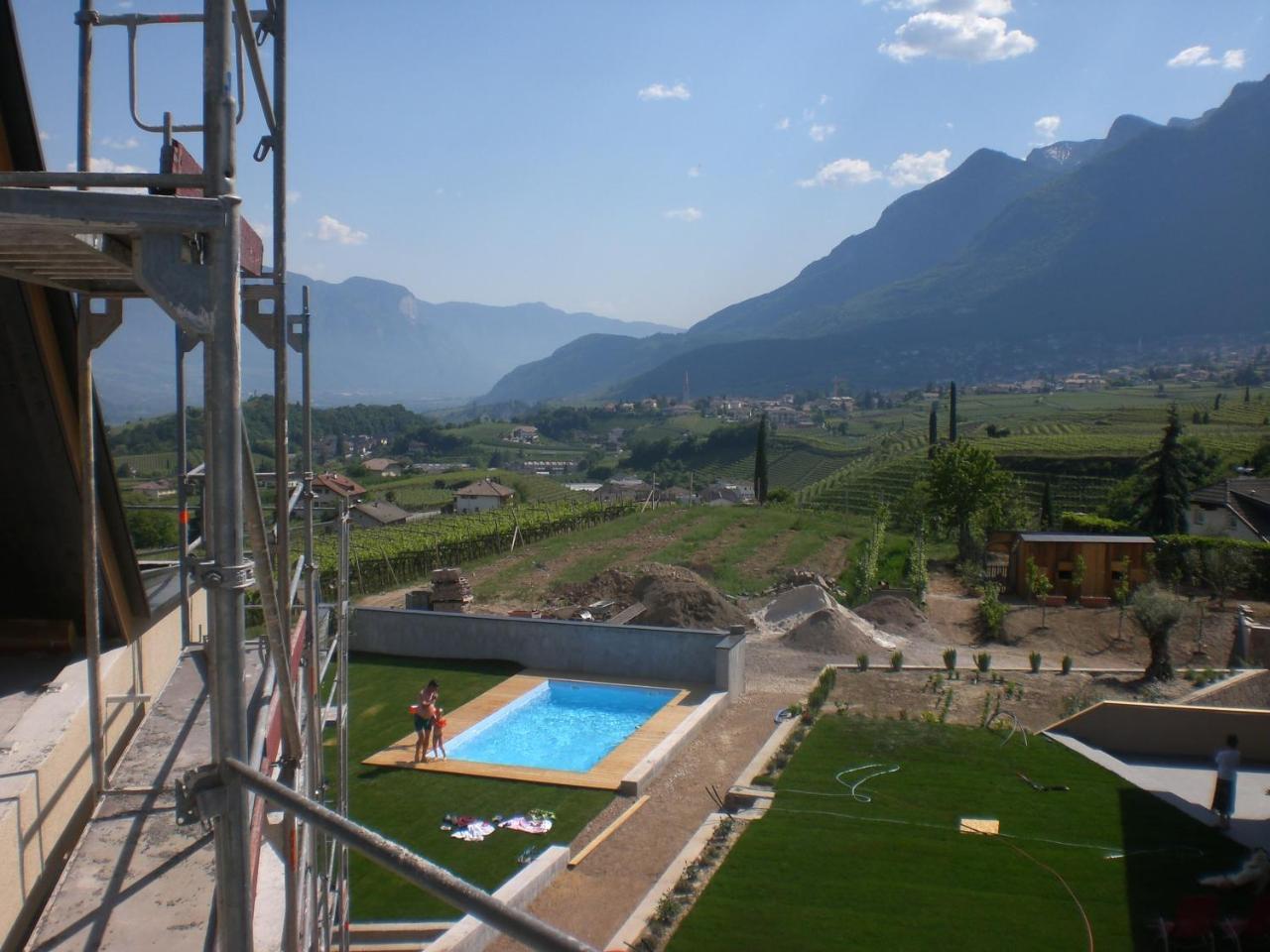 Biobauernhof St. Quirinus Apartment Caldaro Luaran gambar